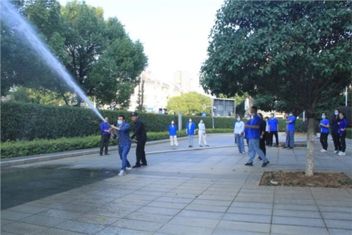全力拉緊“安全閥”,波隆水務(wù)集團消防培訓(xùn)亮點紛呈 全力拉緊“安全閥”,波隆水務(wù)集團消防培訓(xùn)亮點紛呈